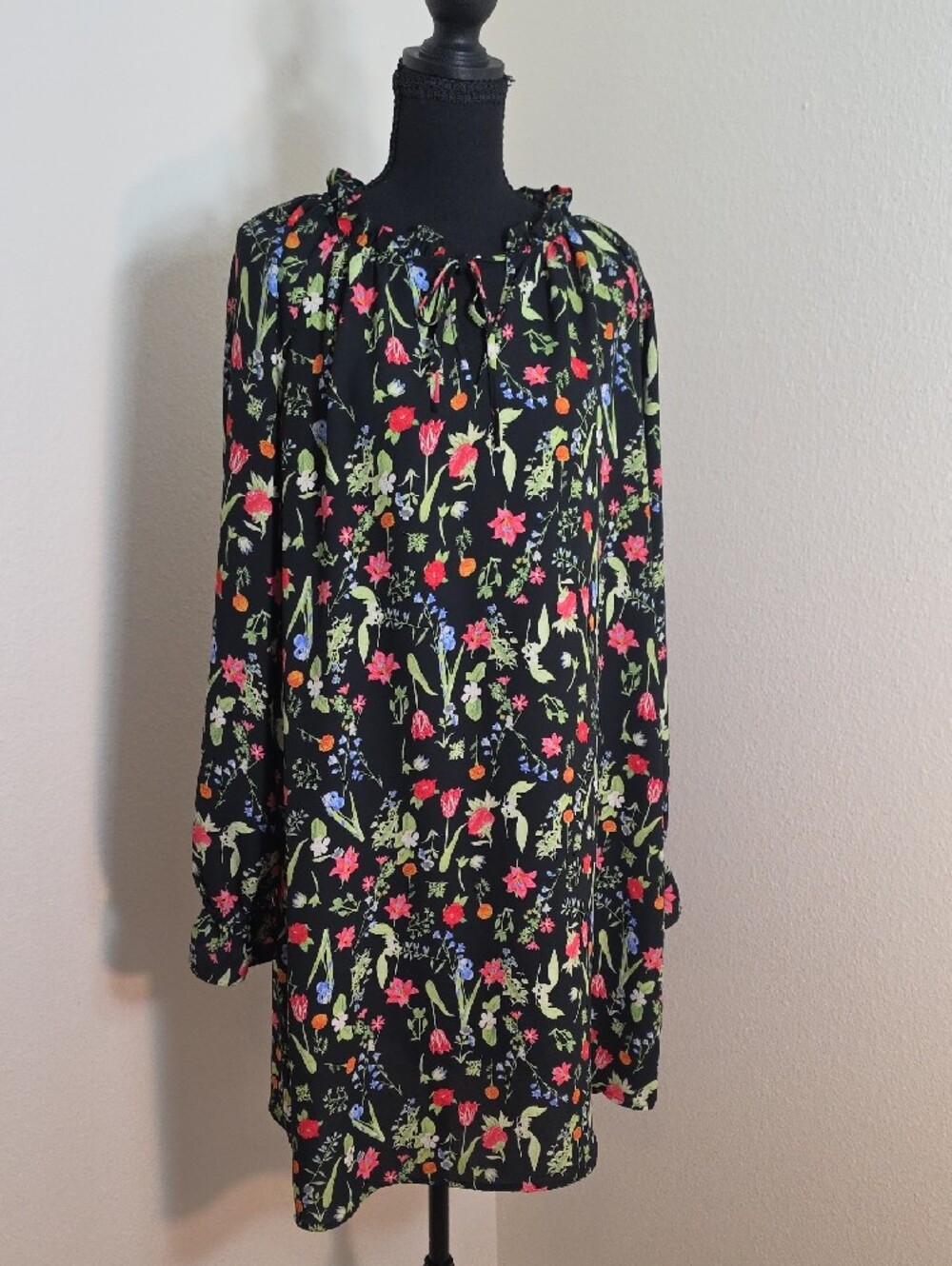 LOFT Black Floral Long-Sleeve Shift Dress with Ruffle Neck